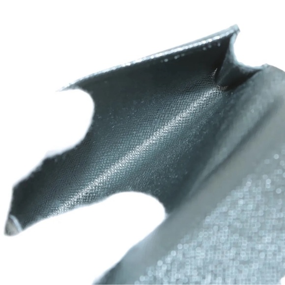 Louis Vuitton Taiga Annvelope Cult De Viste Card Case - M30922 - Picture 10 of 12